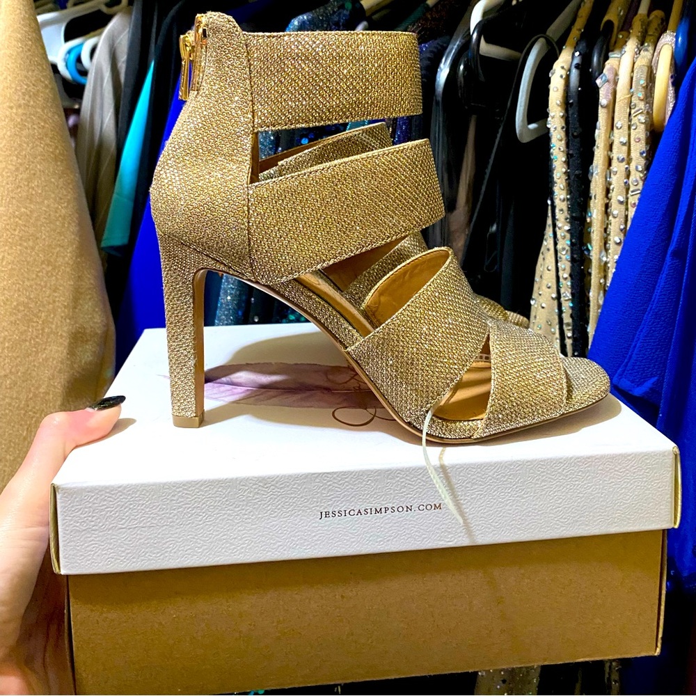 6 1/2 Jessica Simpson NWOT